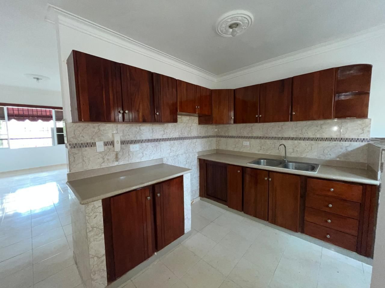 888716b8-9a15-4e7c-8df9-7de09b5eb3c2